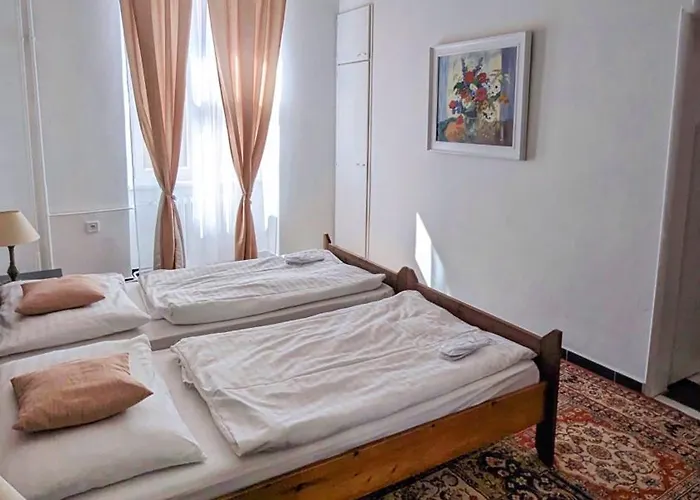 Kamil Apartments, Premium